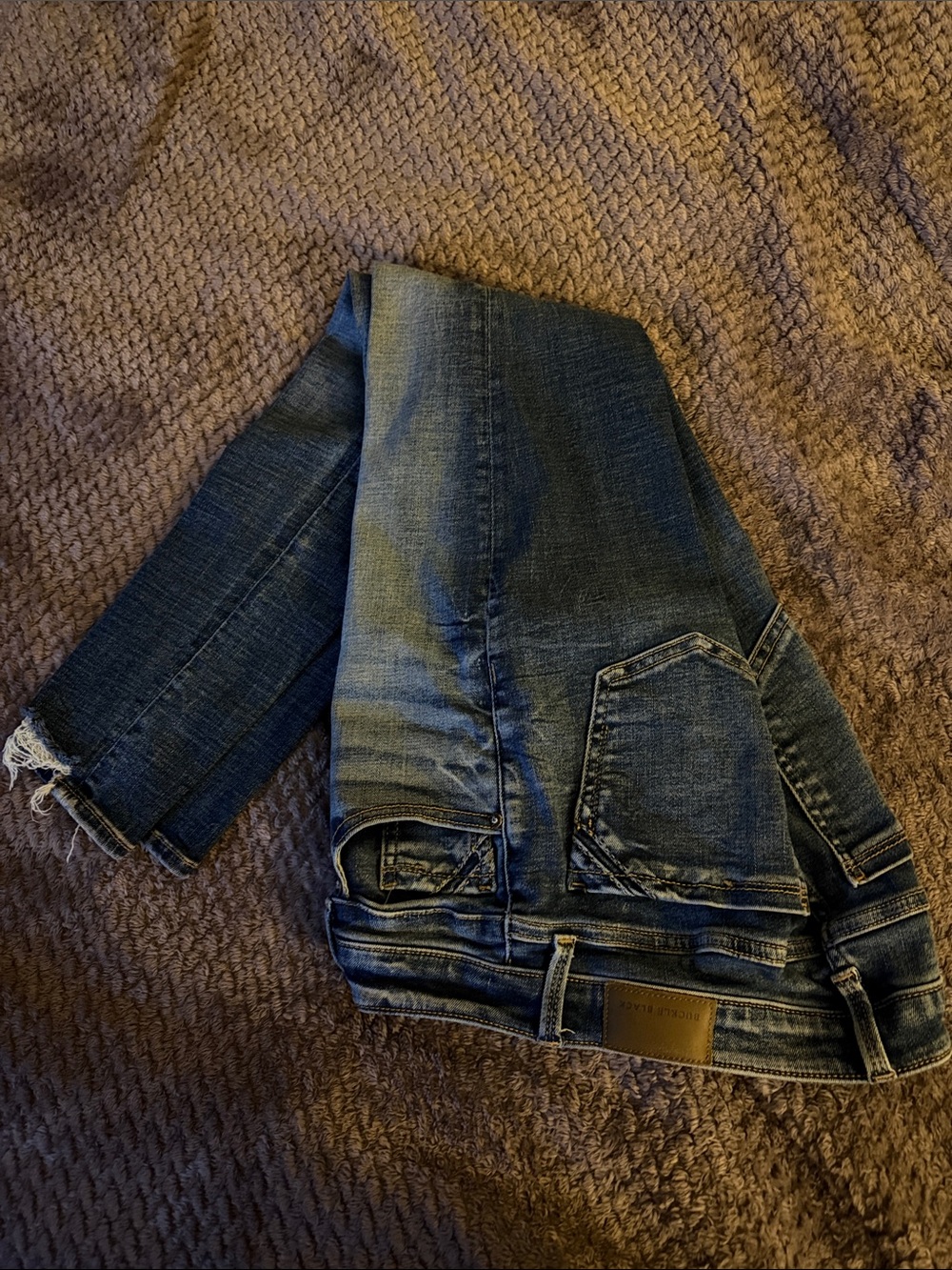 Buckle Dark Blue Cropped Denim Jeans